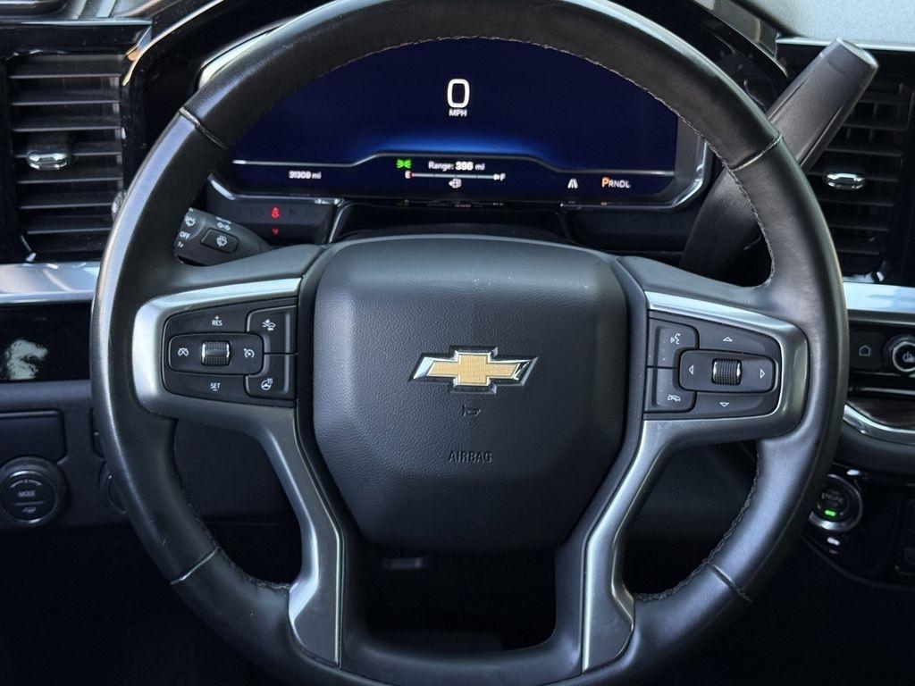 Chevrolet Silverado 1500 LT Crew Cab 2WD 2025
