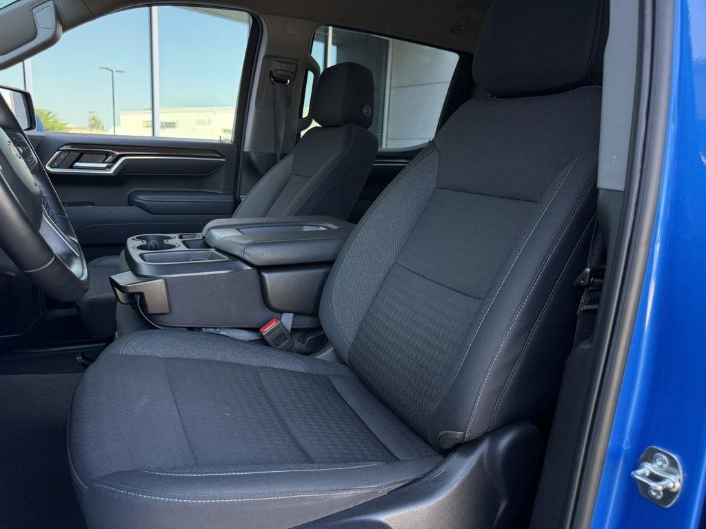 Chevrolet Silverado 1500 LT Crew Cab 2WD 2025