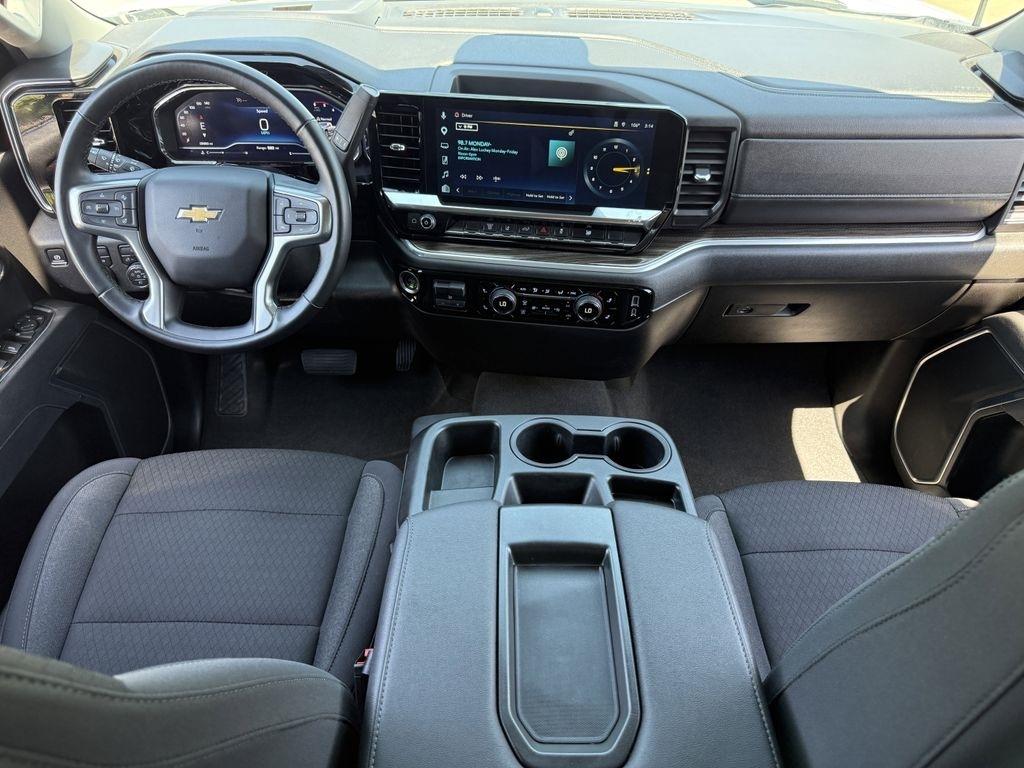 Chevrolet Silverado 2500HD LT Crew Cab Long Box 4WD 2025
