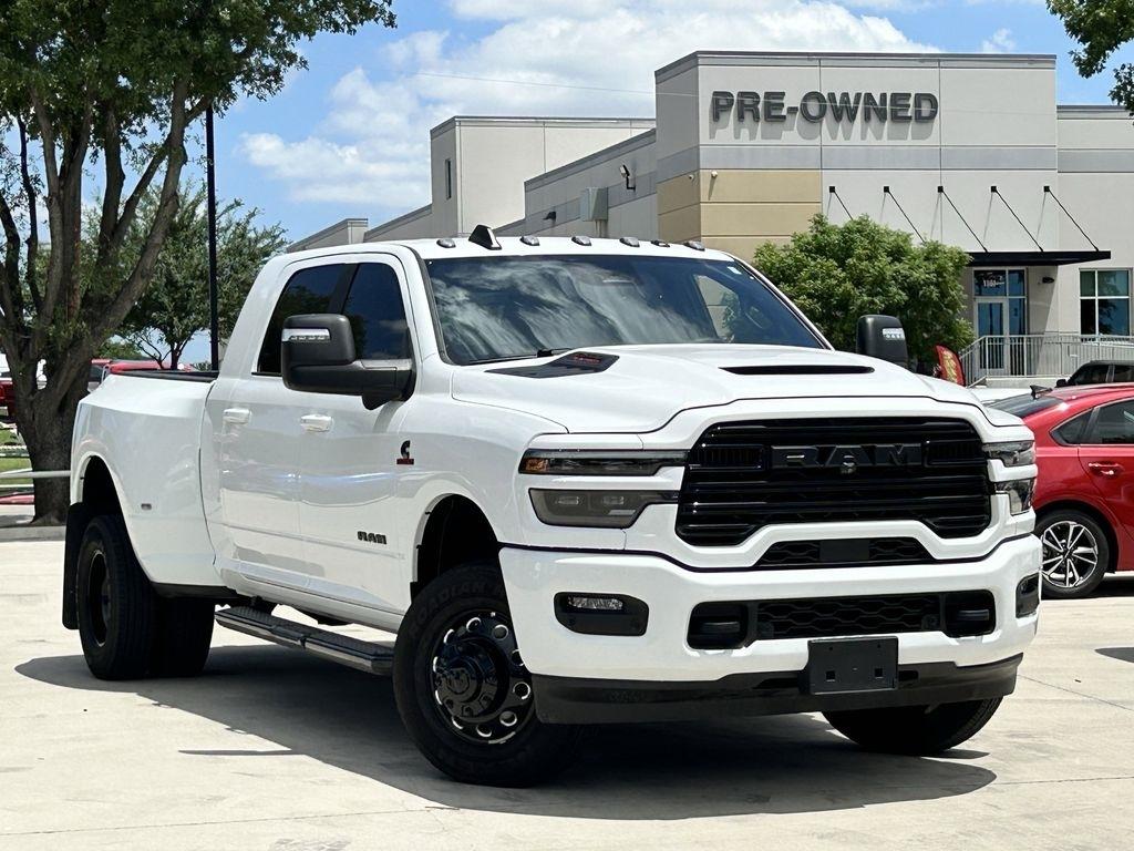 RAM 3500 Laramie Mega Cab 4WD DRW 2025