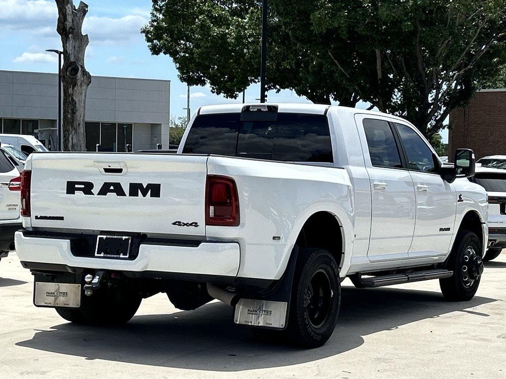 RAM 3500 Laramie Mega Cab 4WD DRW 2025