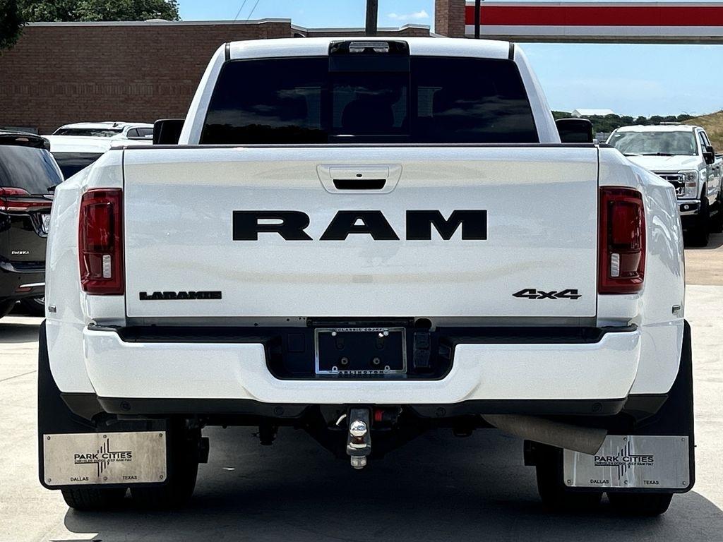RAM 3500 Laramie Mega Cab 4WD DRW 2025