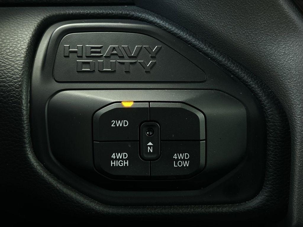 RAM 3500 Laramie Mega Cab 4WD DRW 2025