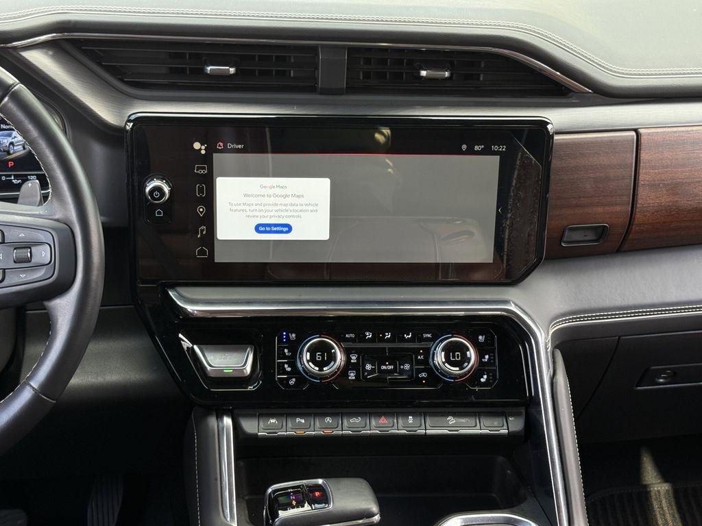 GMC Sierra 1500 Denali Ultimate Crew Cab 4WD 2025