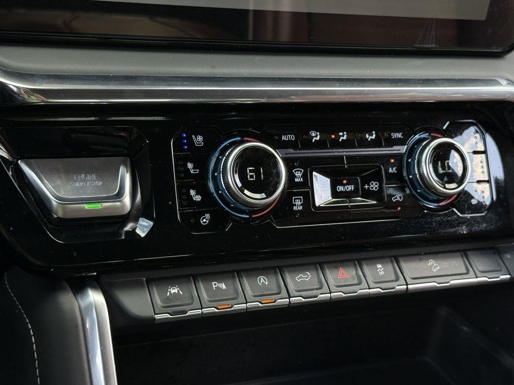 GMC Sierra 1500 Denali Ultimate Crew Cab 4WD 2025