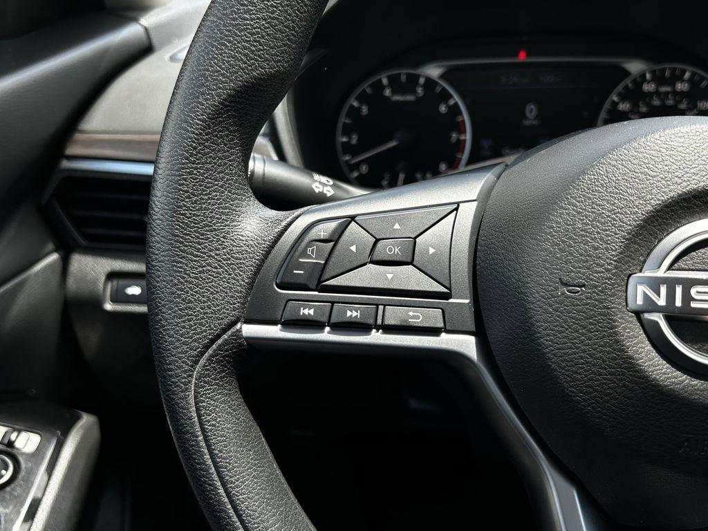 Nissan Altima 2.5 SV 2023