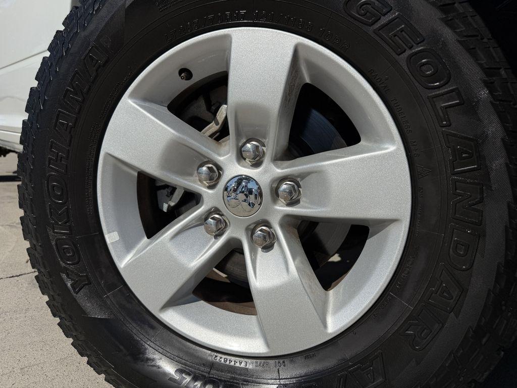 RAM 1500 SLT Crew Cab SWB 4WD 2023