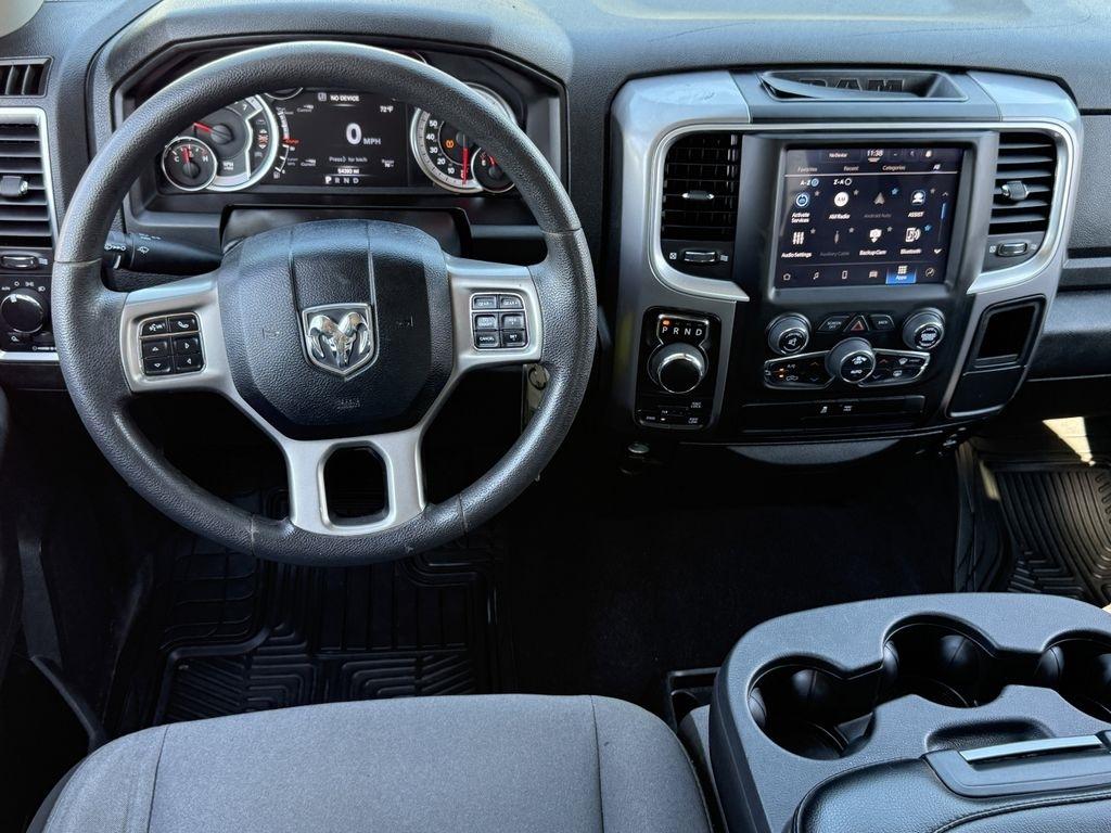 RAM 1500 SLT Crew Cab SWB 4WD 2023