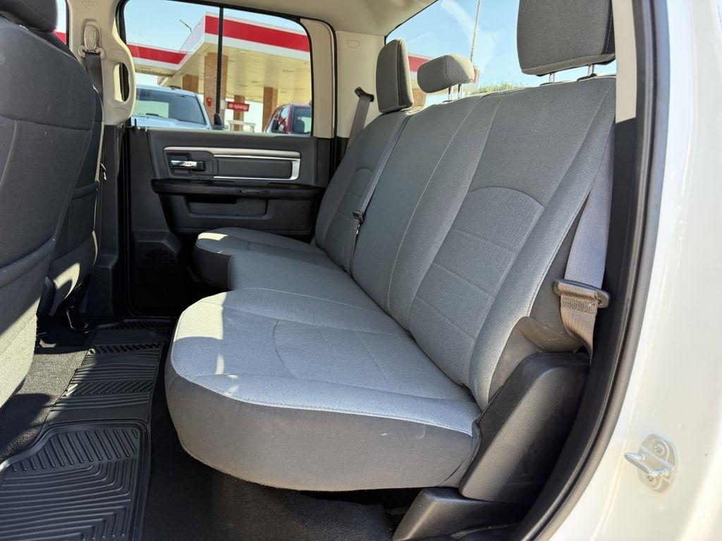 RAM 1500 SLT Crew Cab SWB 4WD 2023
