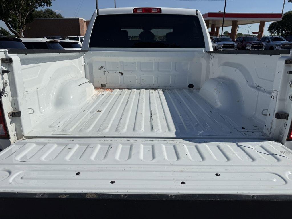 RAM 1500 SLT Crew Cab SWB 4WD 2023