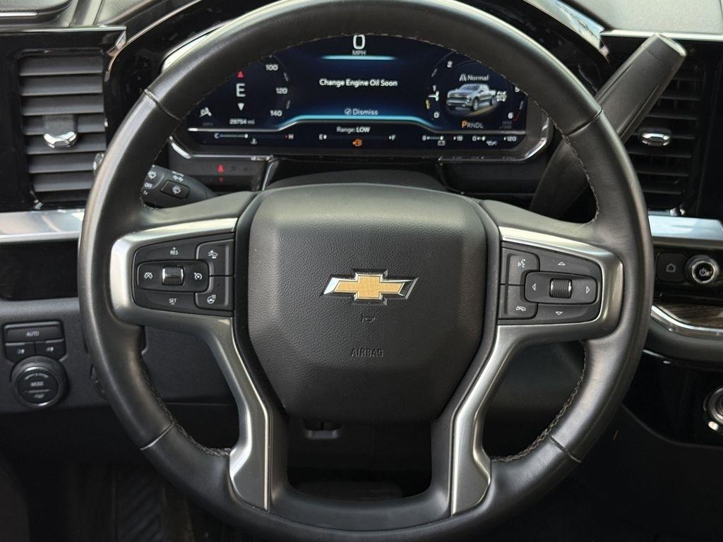 Chevrolet Silverado 1500 LT-L Crew Cab 4WD 2023