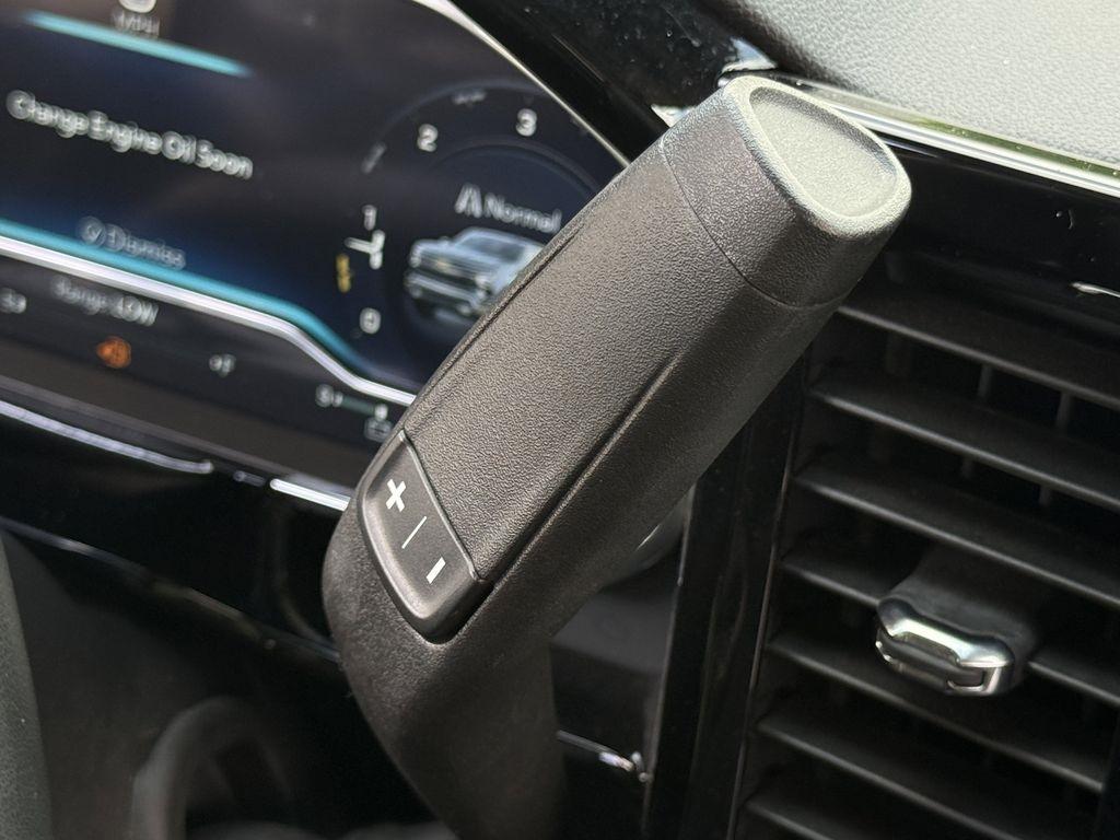Chevrolet Silverado 1500 LT-L Crew Cab 4WD 2023