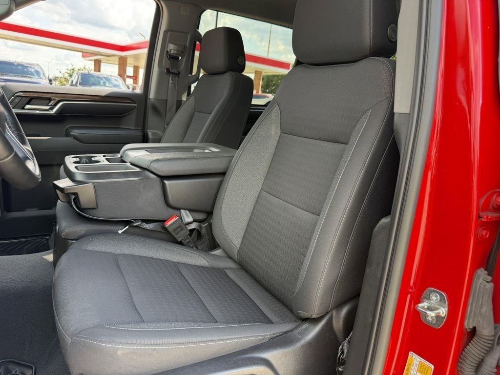 Chevrolet Silverado 1500 LT-L Crew Cab 4WD 2023