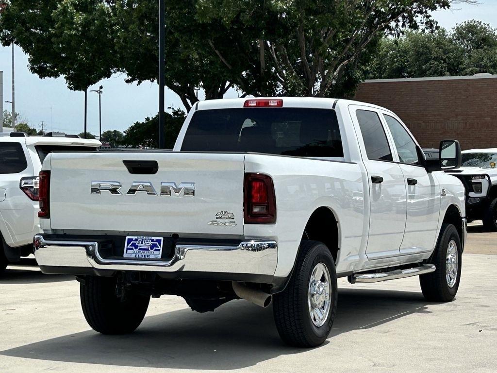 RAM 2500 Tradesman Crew Cab 4WD 2025
