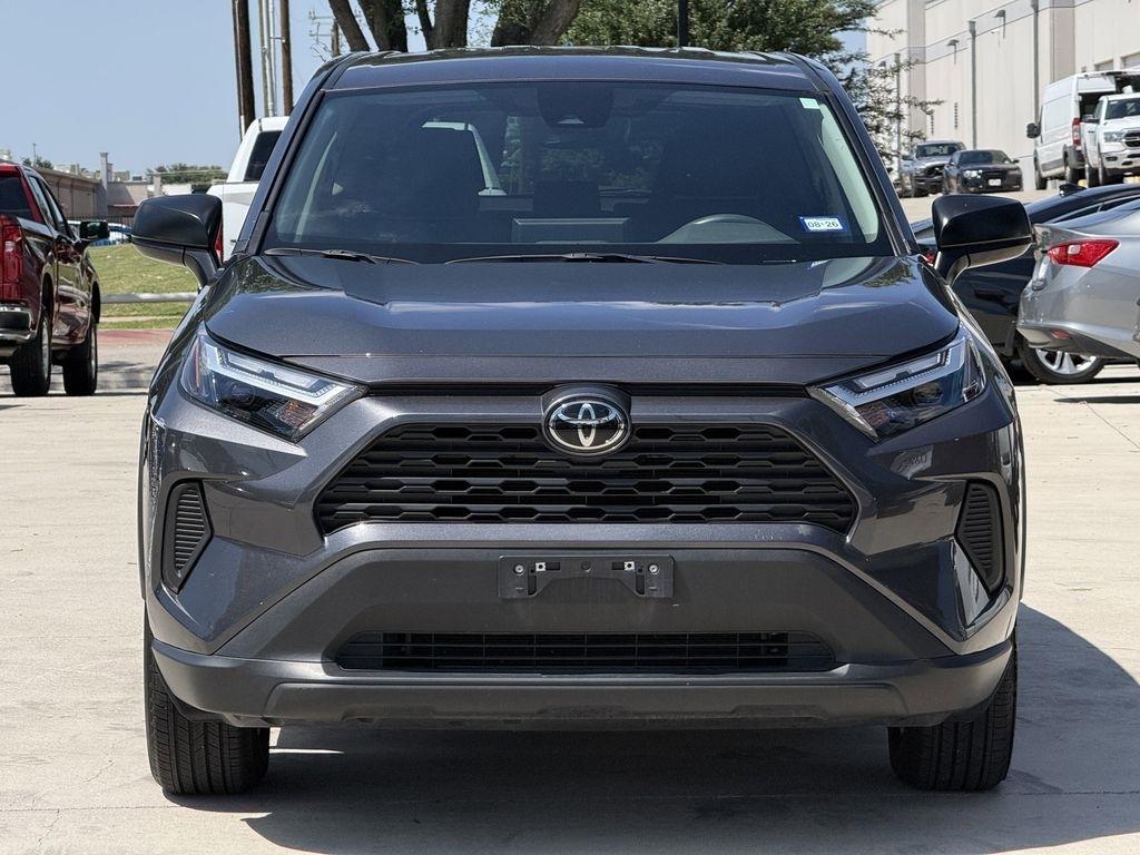 Toyota RAV4 LE 2024