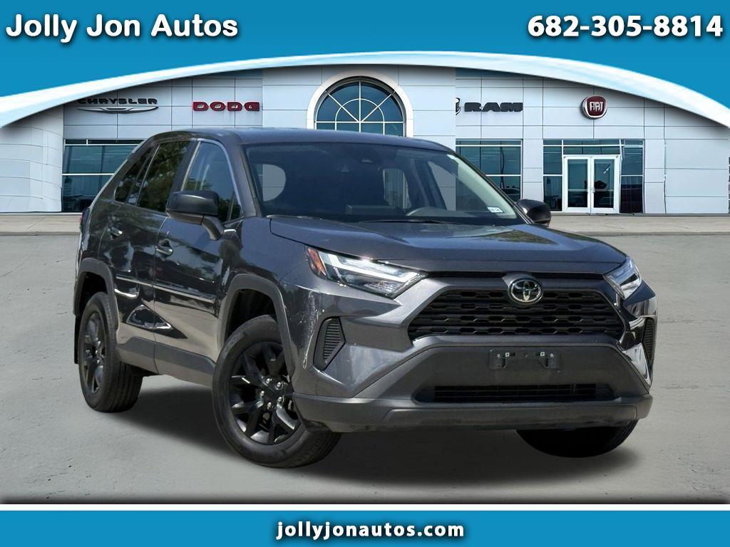 Toyota RAV4 LE 2024