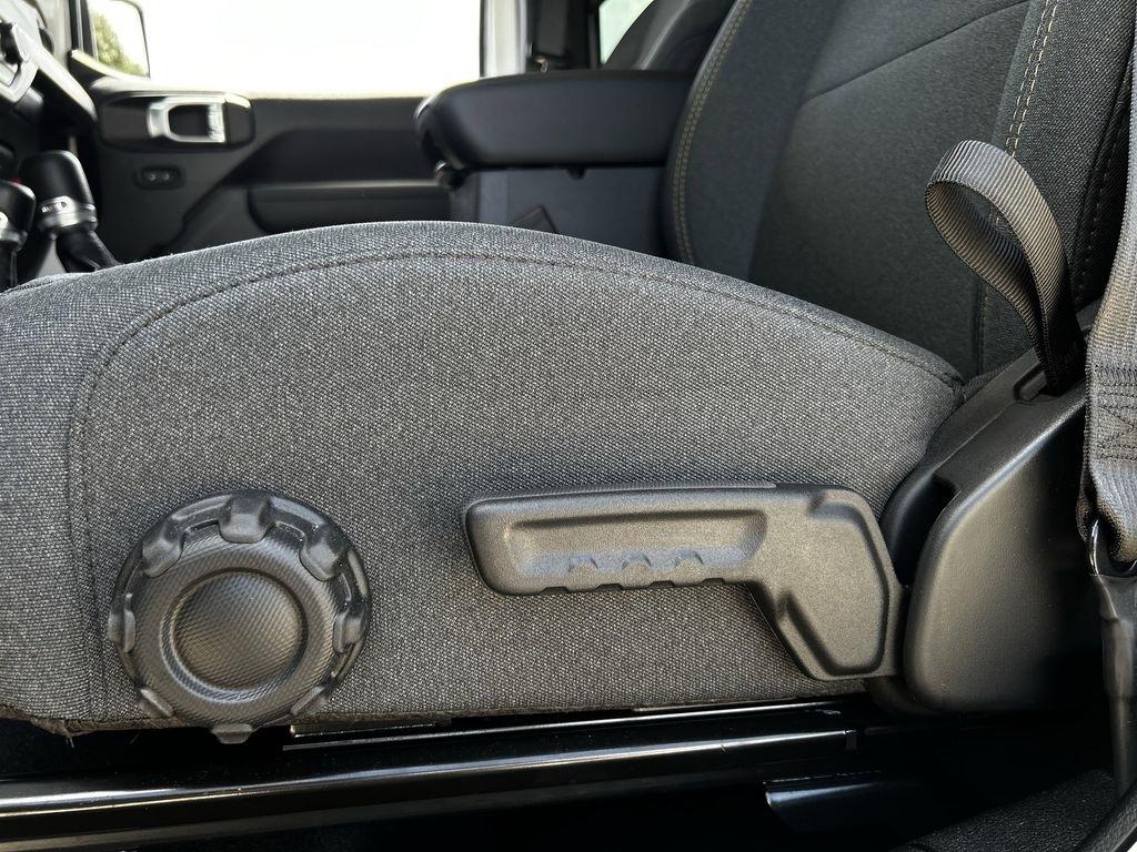 Jeep Wrangler Sport 2026