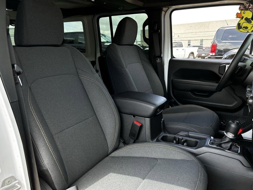 Jeep Wrangler Sport 2026