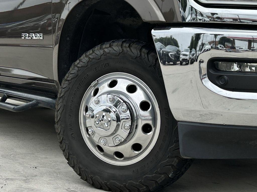 RAM 3500 Laramie Mega Cab 4WD DRW 2019