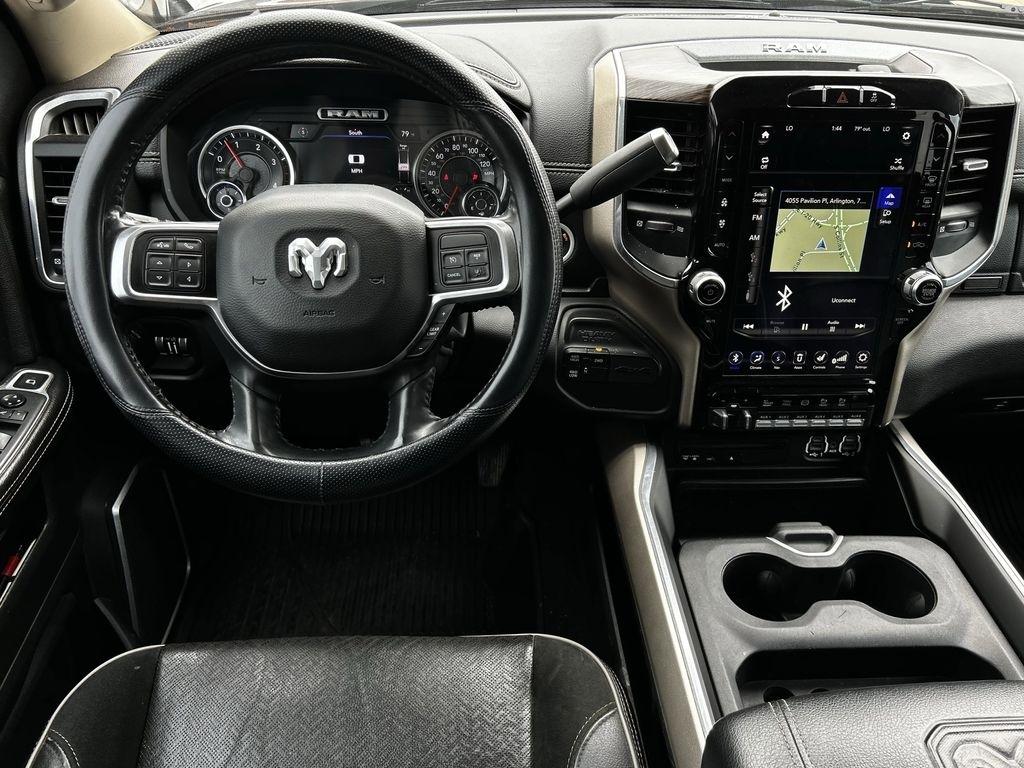 RAM 3500 Laramie Mega Cab 4WD DRW 2019