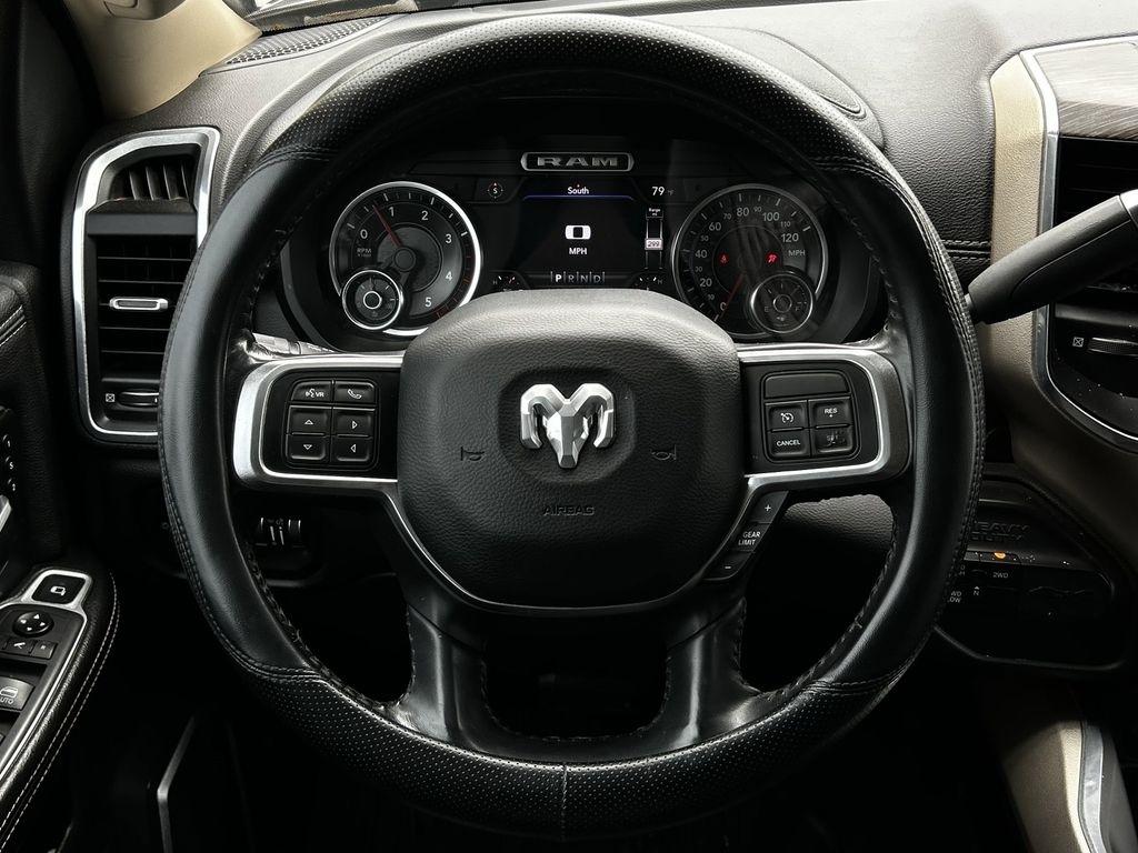 RAM 3500 Laramie Mega Cab 4WD DRW 2019