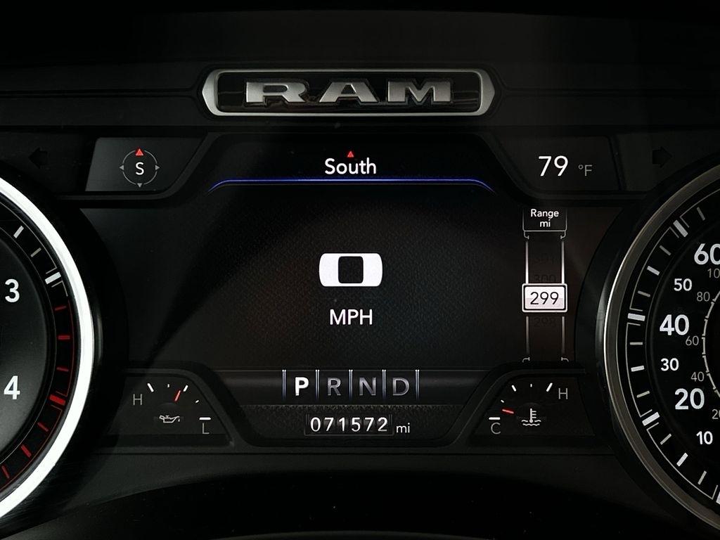 RAM 3500 Laramie Mega Cab 4WD DRW 2019