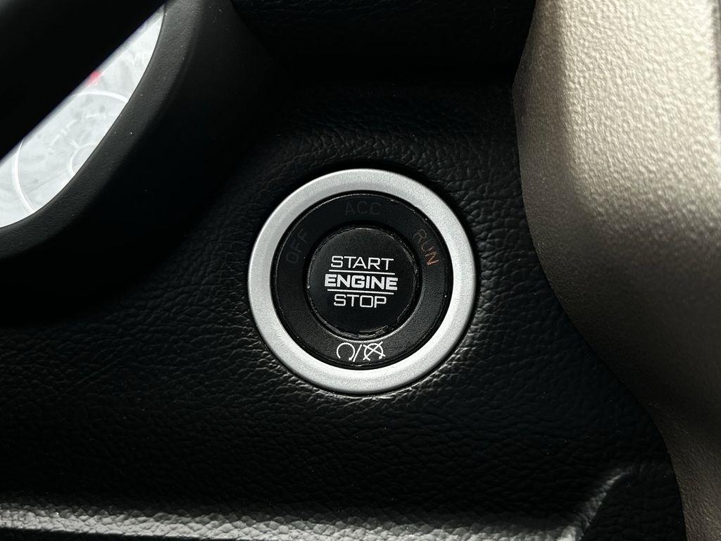 RAM 3500 Laramie Mega Cab 4WD DRW 2019