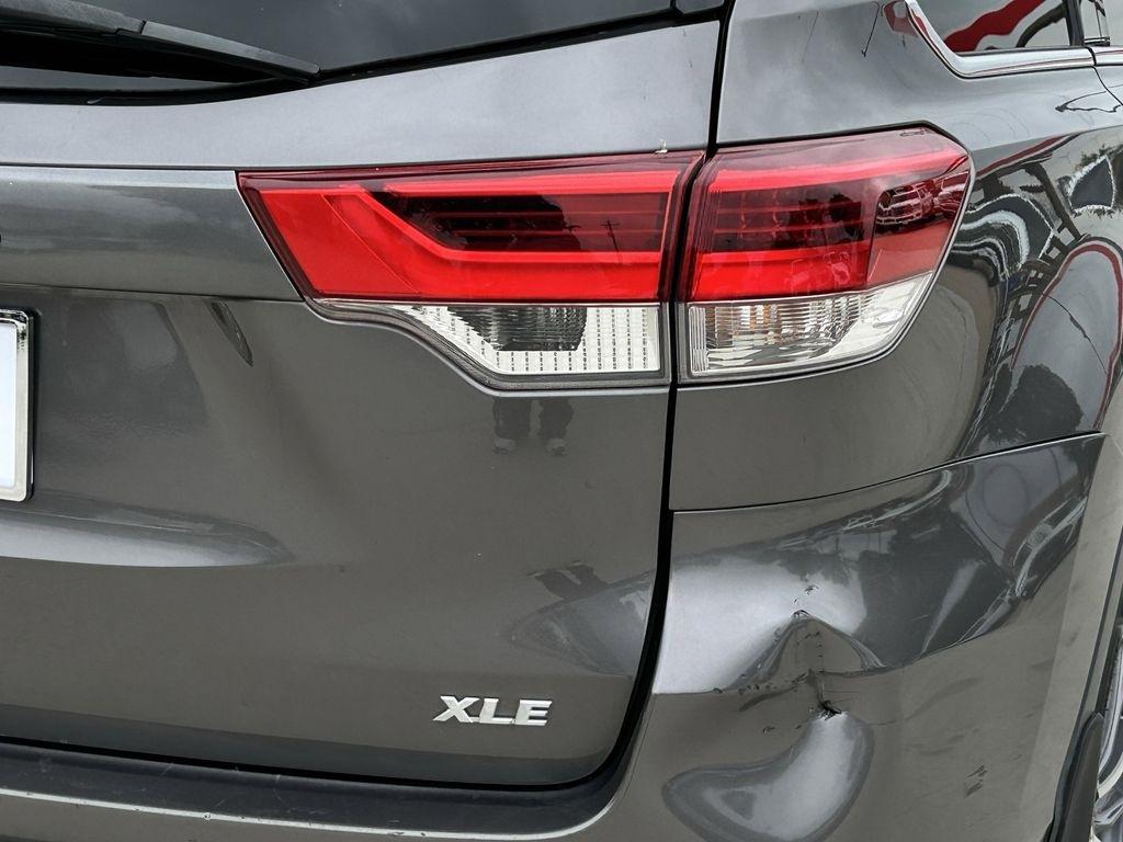 Toyota Highlander XLE FWD V6 2017