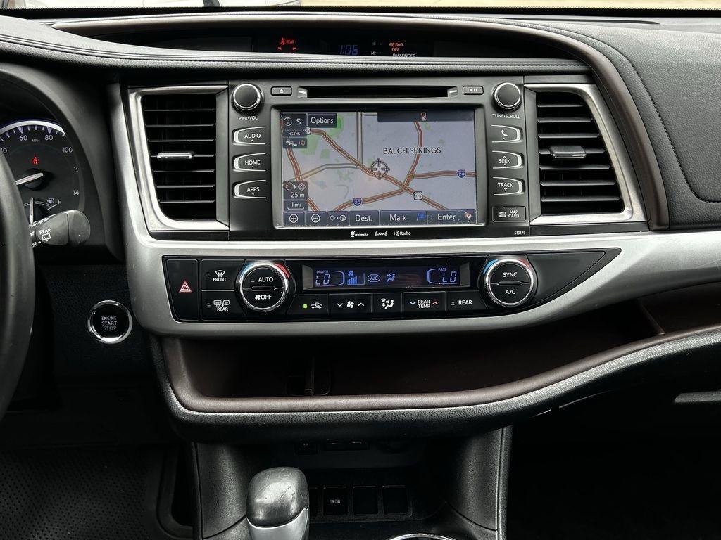 Toyota Highlander XLE FWD V6 2017