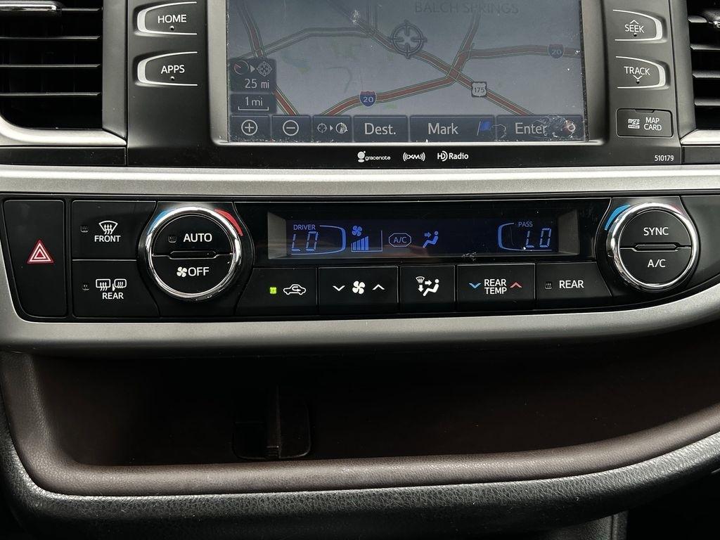 Toyota Highlander XLE FWD V6 2017