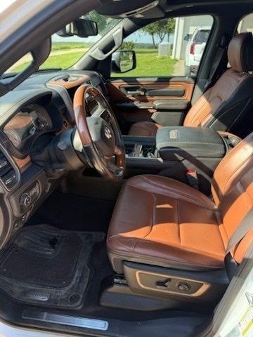 RAM 1500 Longhorn Crew Cab SWB 4WD 2019