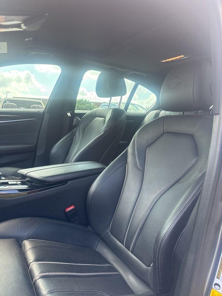 BMW 5-Series 530i 2018
