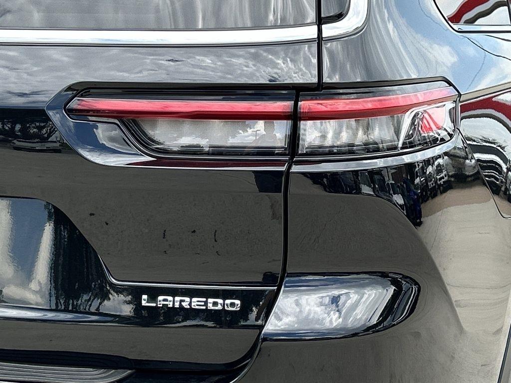 Jeep Grand Cherokee L Laredo 2023