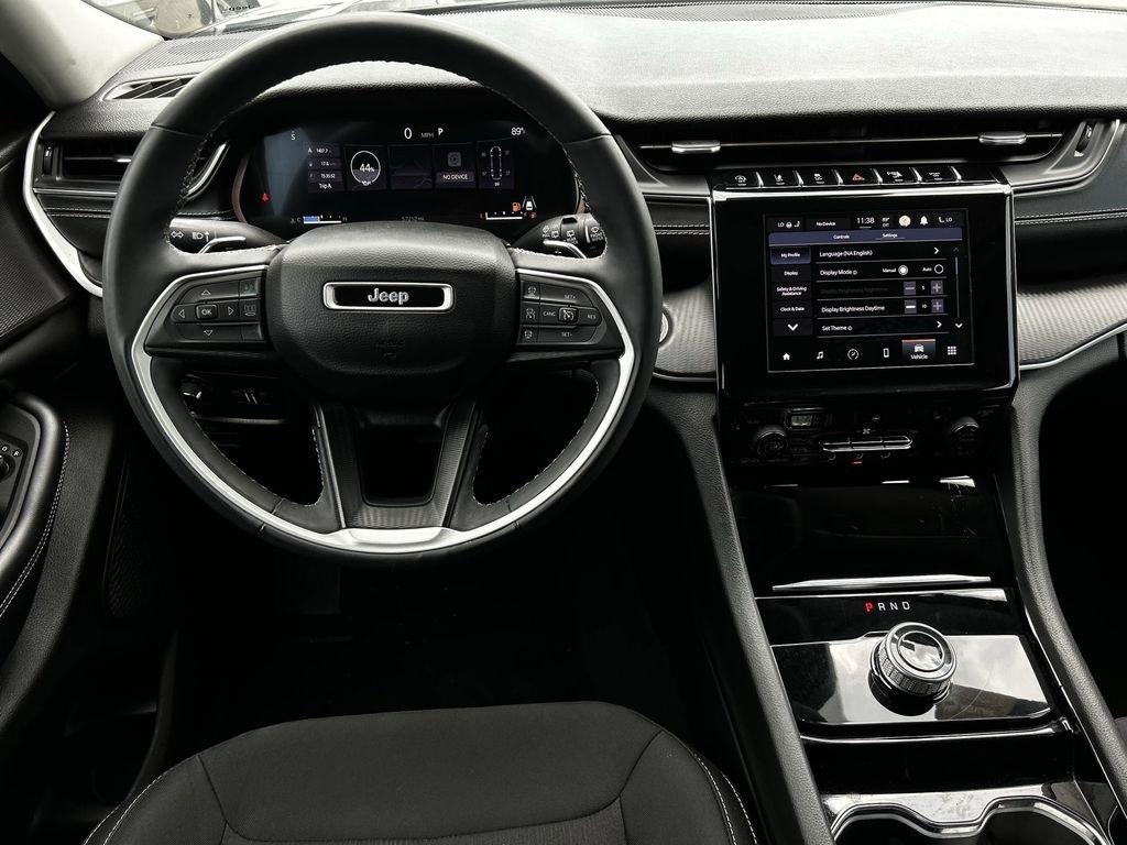 Jeep Grand Cherokee L Laredo 2023