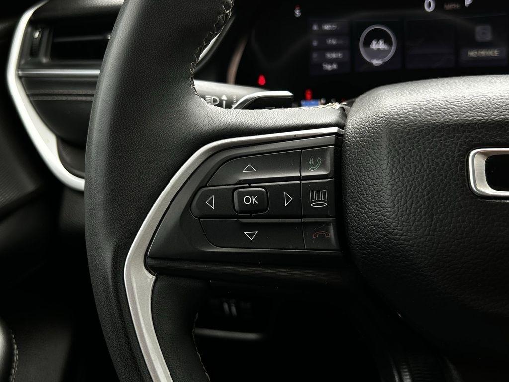 Jeep Grand Cherokee L Laredo 2023