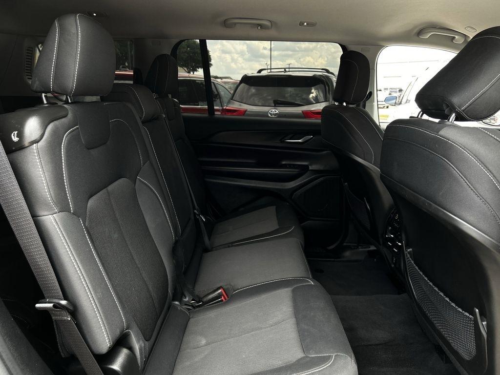 Jeep Grand Cherokee L Laredo 2023