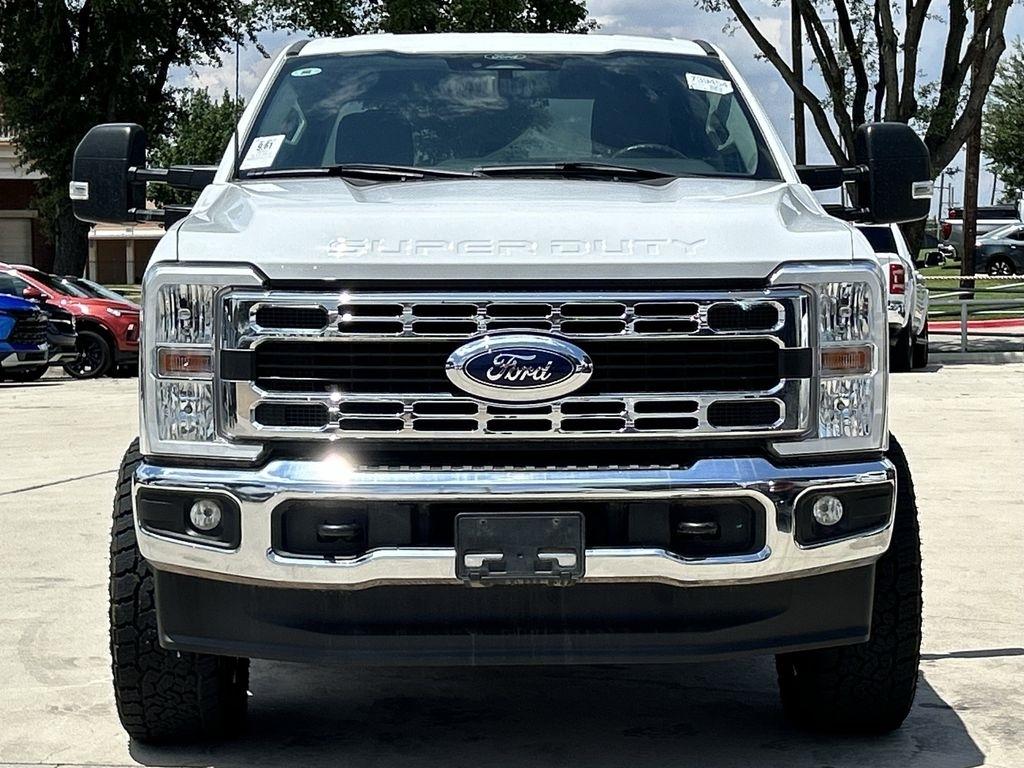 Ford F-250 SD XLT Crew Cab 4WD 2024