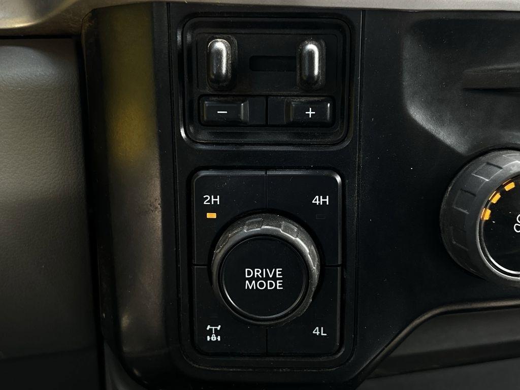 Ford F-250 SD XLT Crew Cab 4WD 2024
