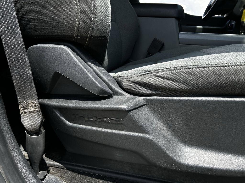 Ford F-250 SD XLT Crew Cab 4WD 2024