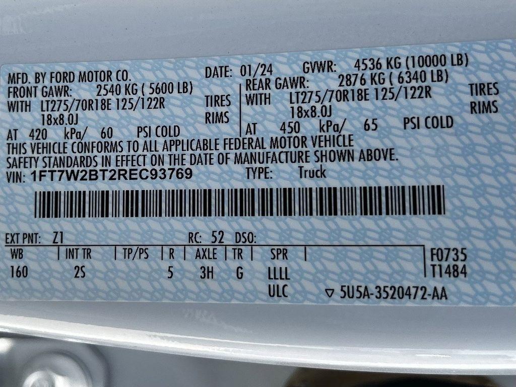 Ford F-250 SD XLT Crew Cab 4WD 2024
