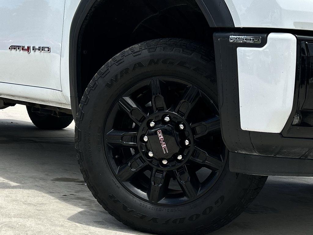 GMC Sierra 2500HD AT4 Crew Cab 4WD 2025