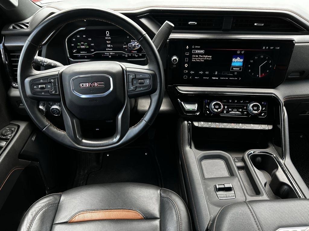 GMC Sierra 2500HD AT4 Crew Cab 4WD 2025