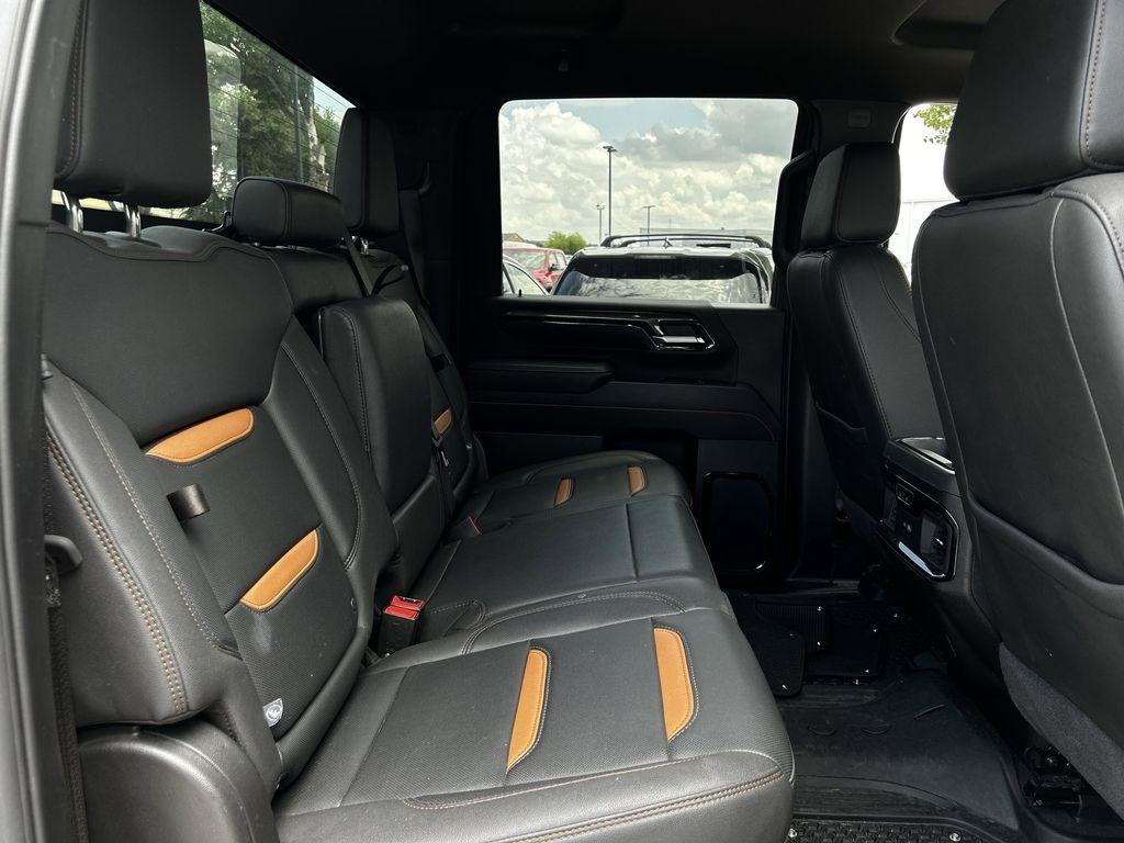 GMC Sierra 2500HD AT4 Crew Cab 4WD 2025