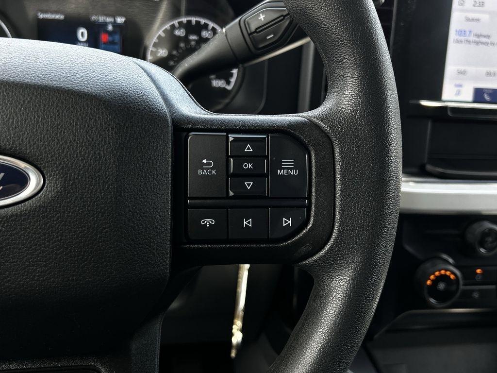 Ford F-250 SD XLT Crew Cab 4WD 2025