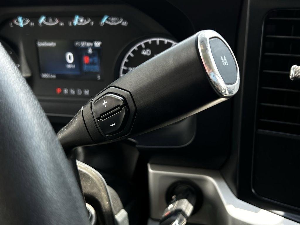 Ford F-250 SD XLT Crew Cab 4WD 2025