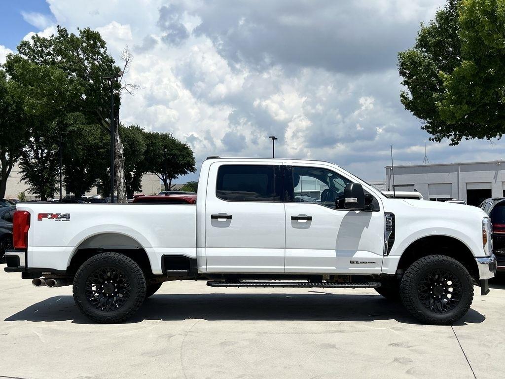 Ford F-250 SD XLT Crew Cab 4WD 2025