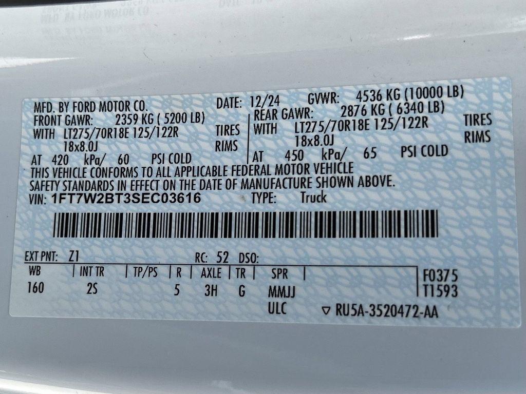 Ford F-250 SD XLT Crew Cab 4WD 2025