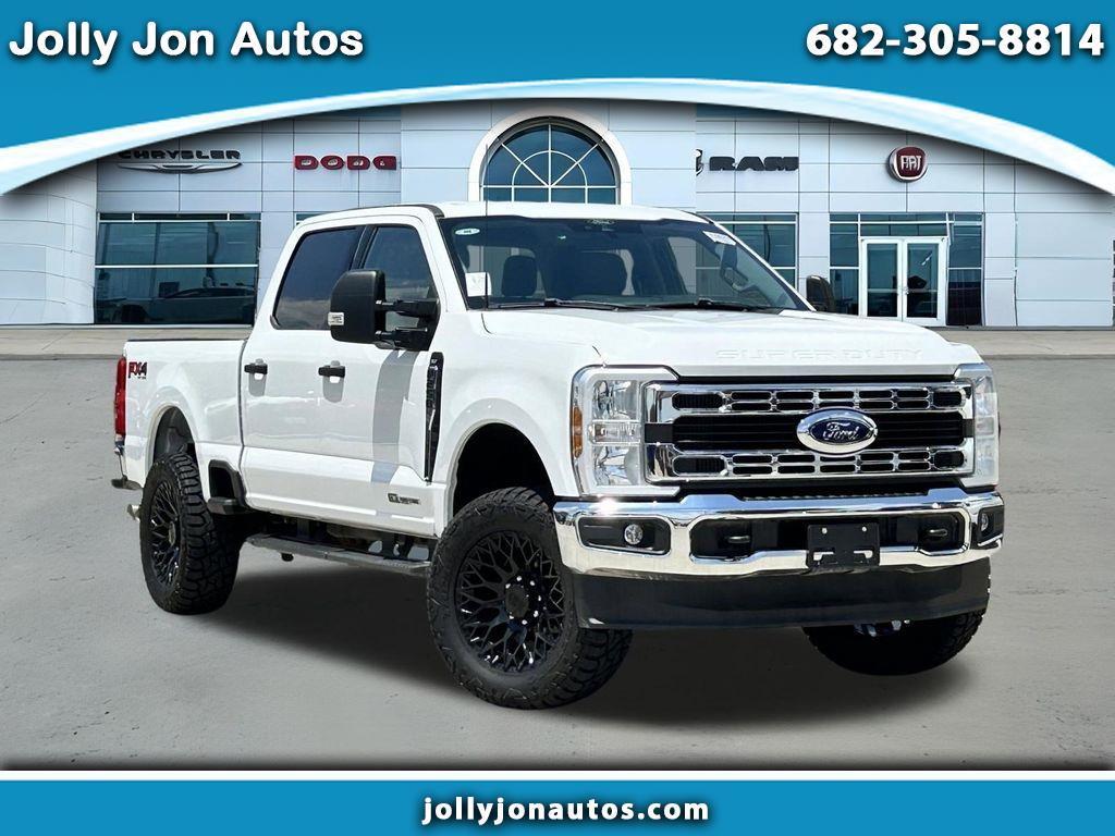 Ford F-250 SD XLT Crew Cab 4WD 2025
