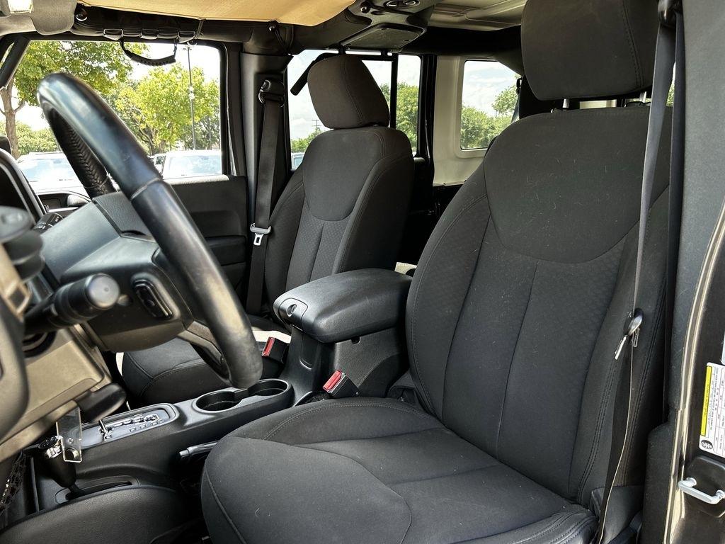 Jeep Wrangler Unlimited Sport 4WD 2017