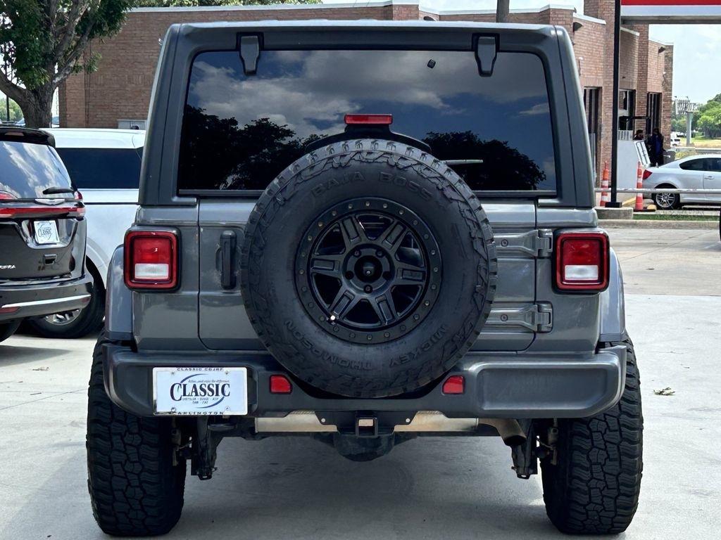 Jeep Wrangler Unlimited Sahara 2021